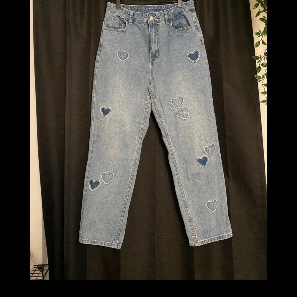 Heart patch straight leg jean
